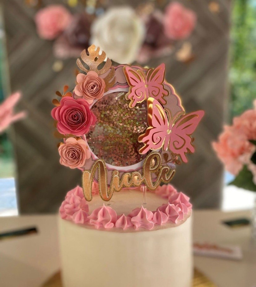 (Nicole) Caketopper Shaker